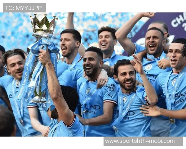 诺丁汉森林正式投诉曼城比赛判罚引发广泛关注与讨论